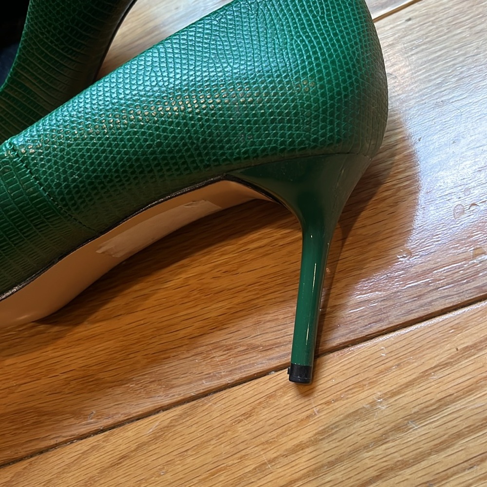 New York & Company green snake skin print pumps sz 10 - Picture 6 of 10